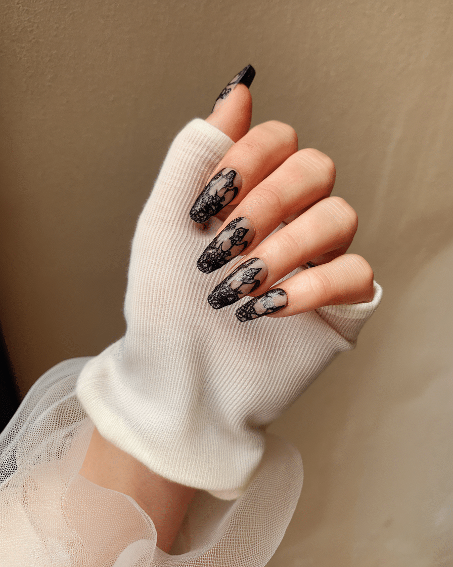 18 Stunning Black and White Nail Designs for a Classy Look