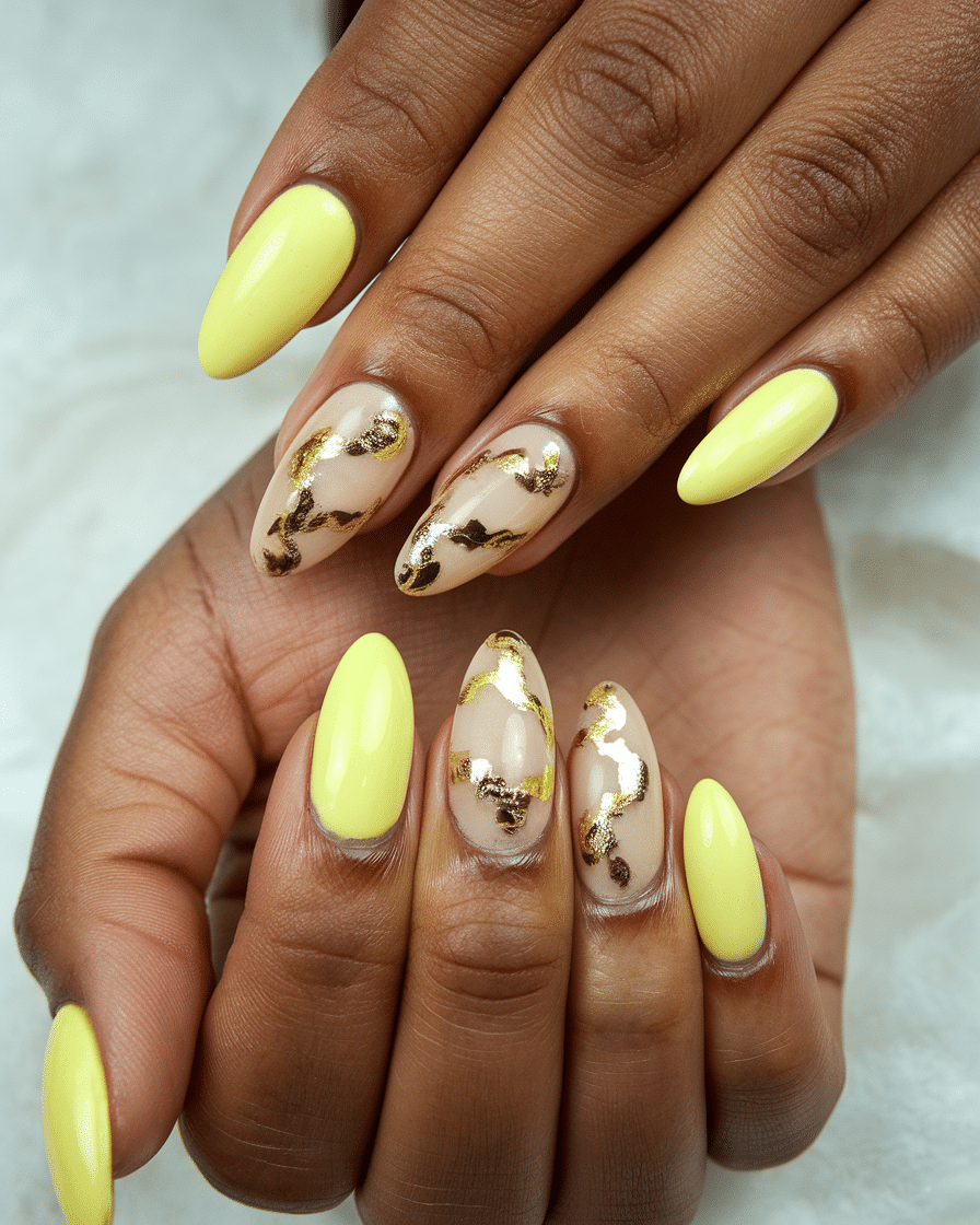 19 Cute Spring Nails That Will Never Go Out of Style: Daisy Nude Nails & Yellow Nail